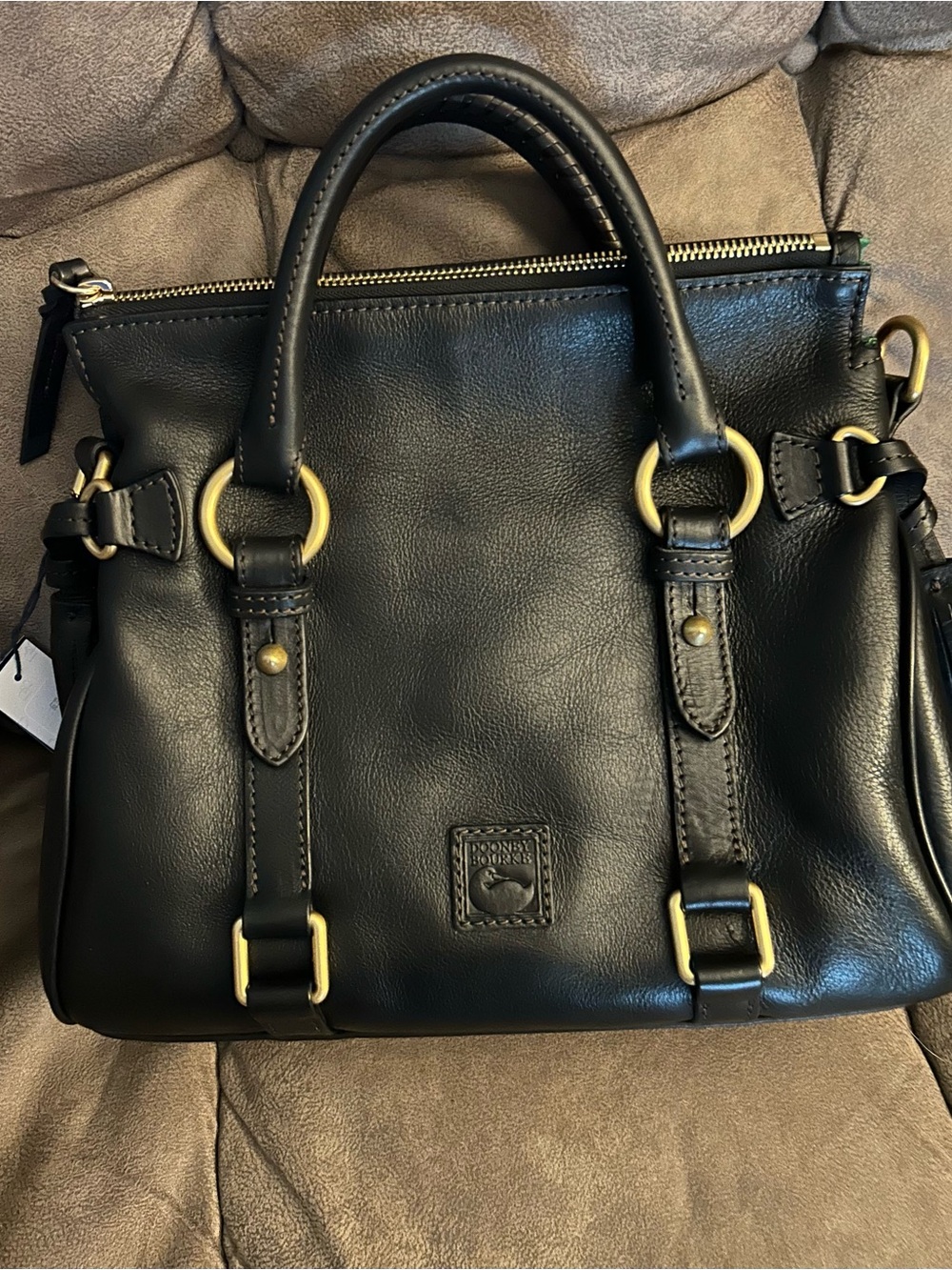 NWT Dooney and Bourke Florentine Regular Satchel in Black